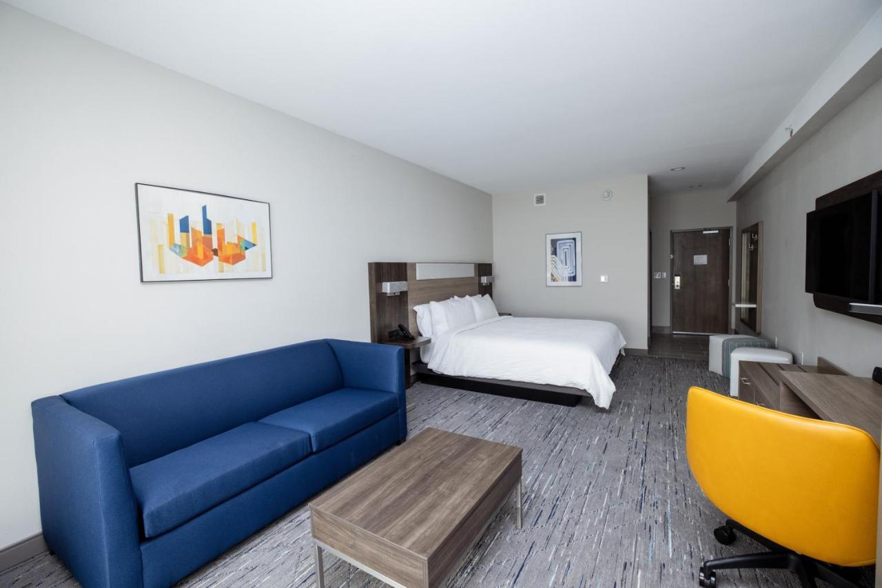 Holiday Inn Express & Suites Tampa Stadium - Airport Area By Ihg Buitenkant foto