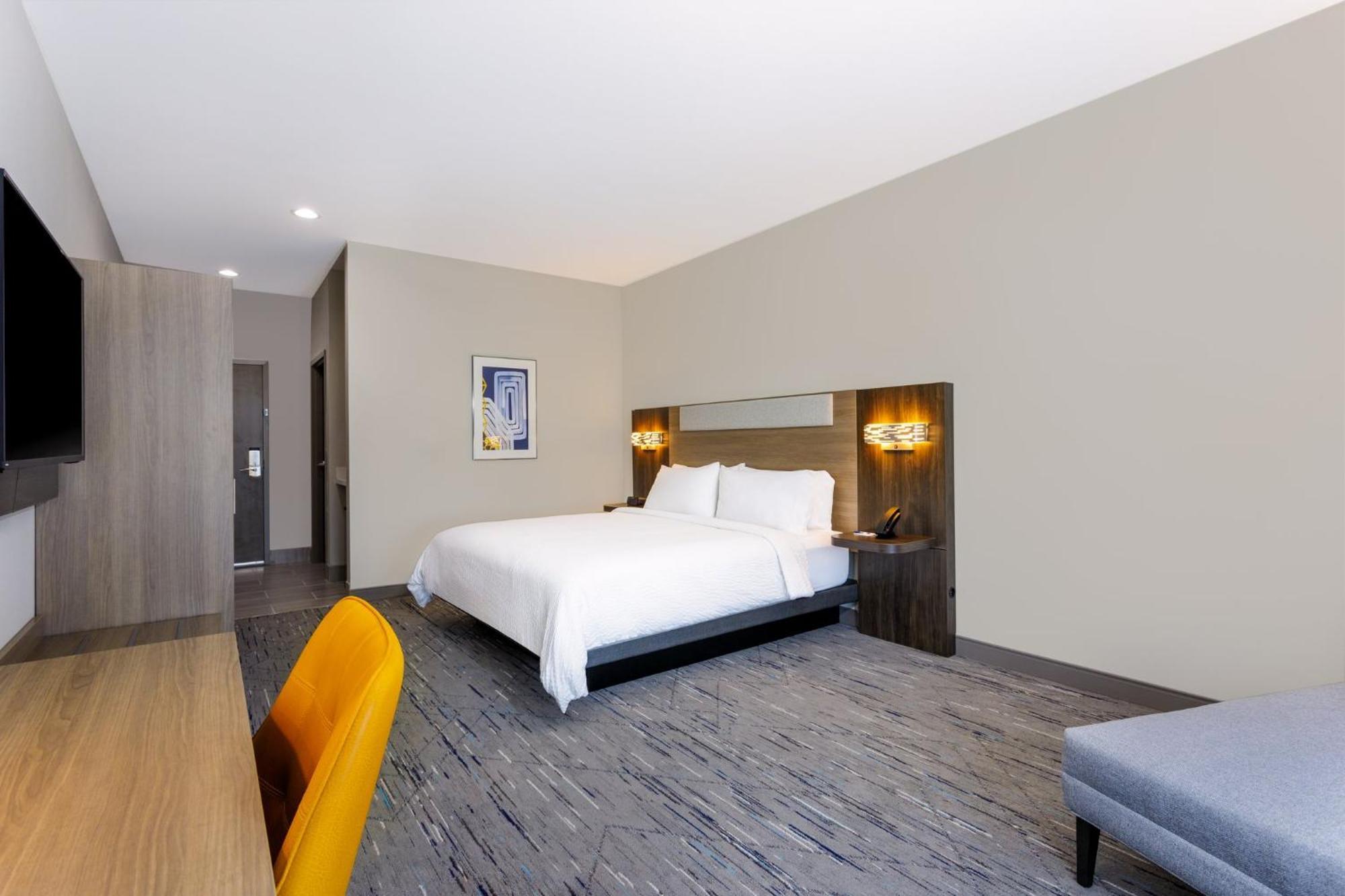 Holiday Inn Express & Suites Tampa Stadium - Airport Area By Ihg Buitenkant foto