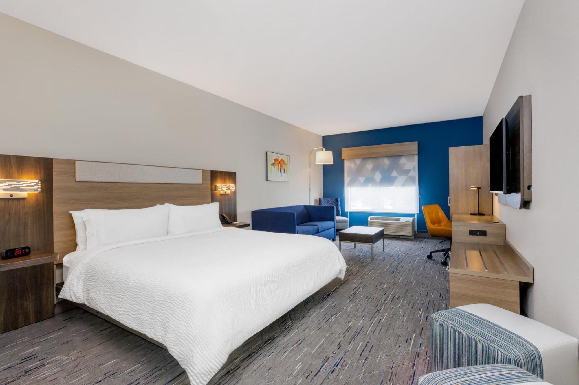 Holiday Inn Express & Suites Tampa Stadium - Airport Area By Ihg Buitenkant foto